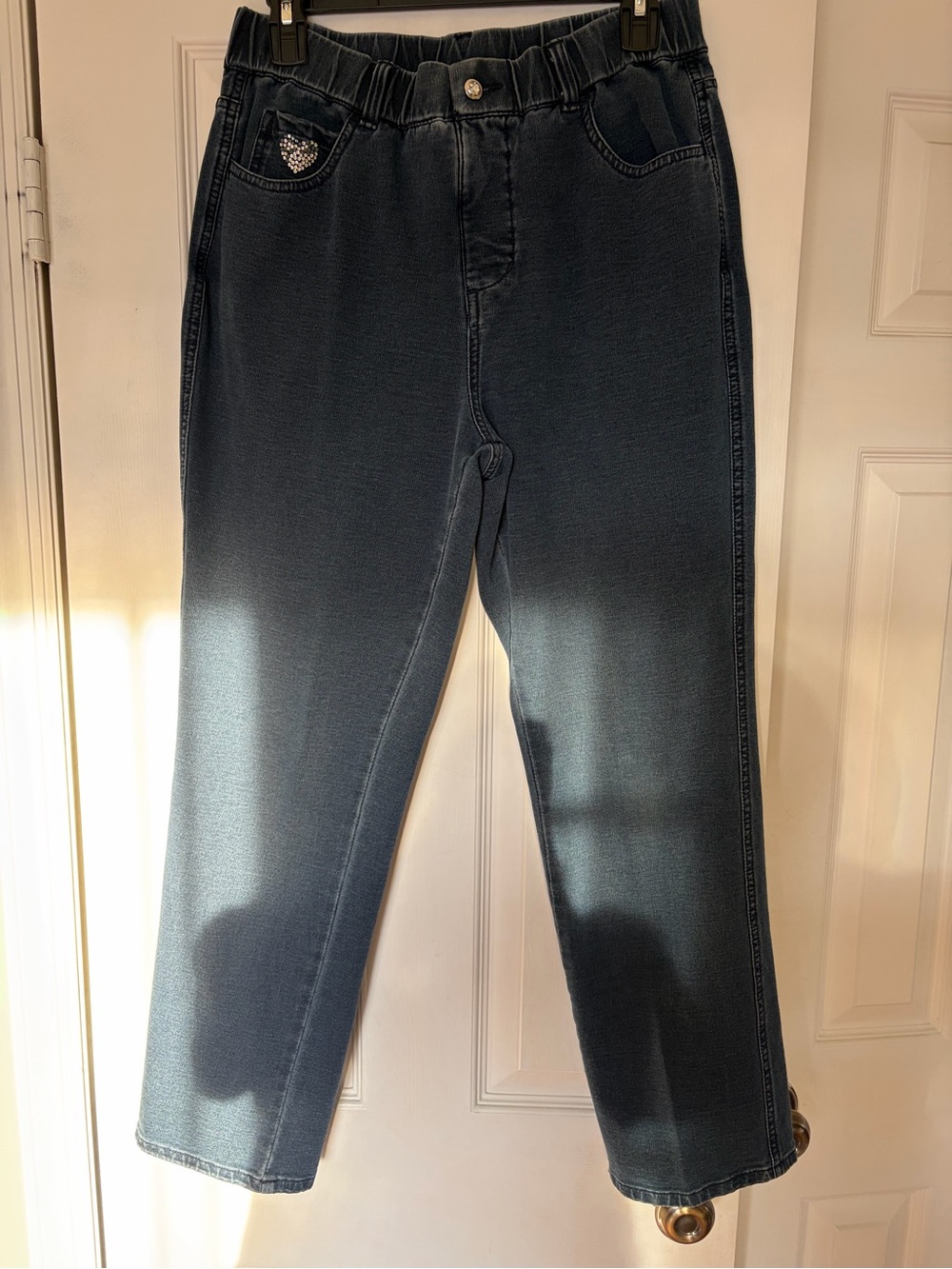Quacker Factory Dream Jeannes Size Small Short Pull on Jeans